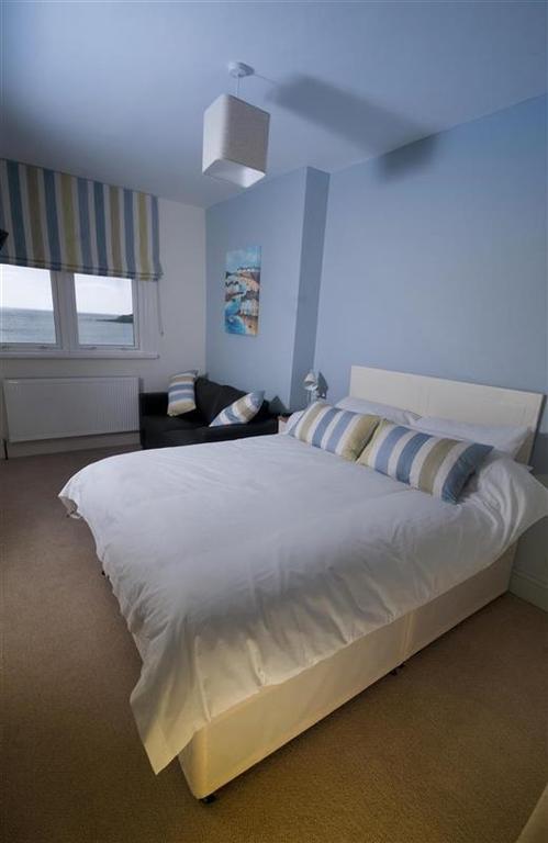 The Paris Hotel Coverack Exterior foto